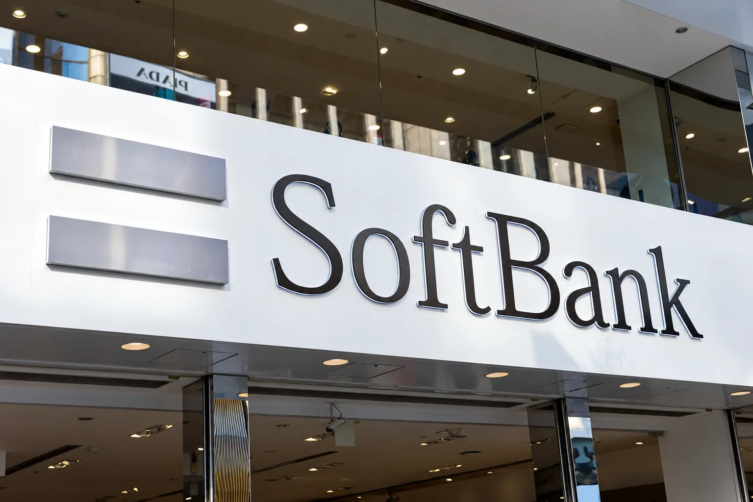 SoftBank’s Son Reportedly Eyes $100B From Gulf Investors for AI Expansion