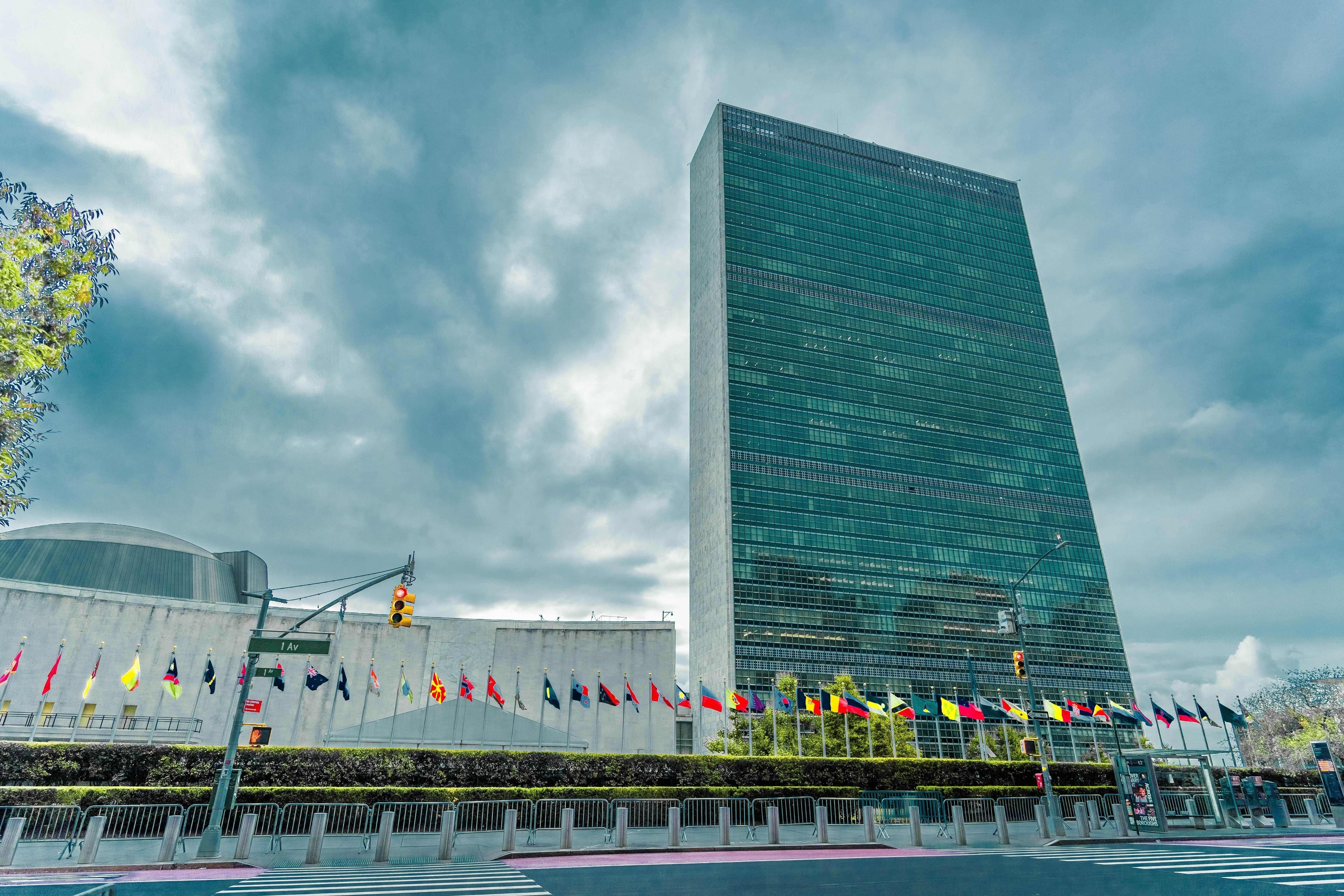 UN