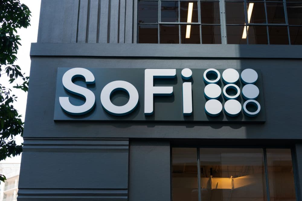 SoFi Reenters Crypto with Stablecoin Transfers and Bitcoin Trading