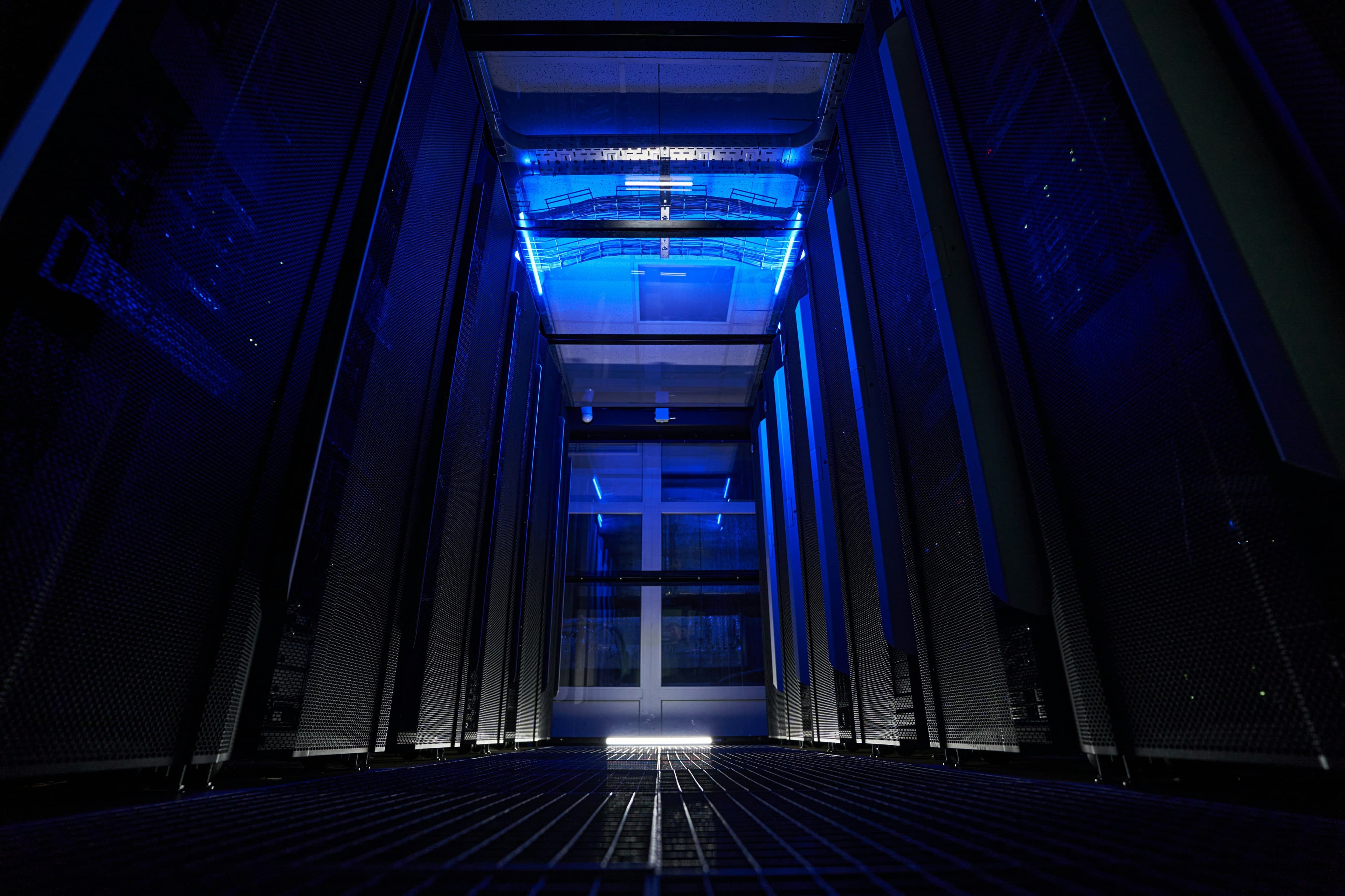 WhiteFiber Secures $865M, 10-Year AI Data Center Deal with Nscale