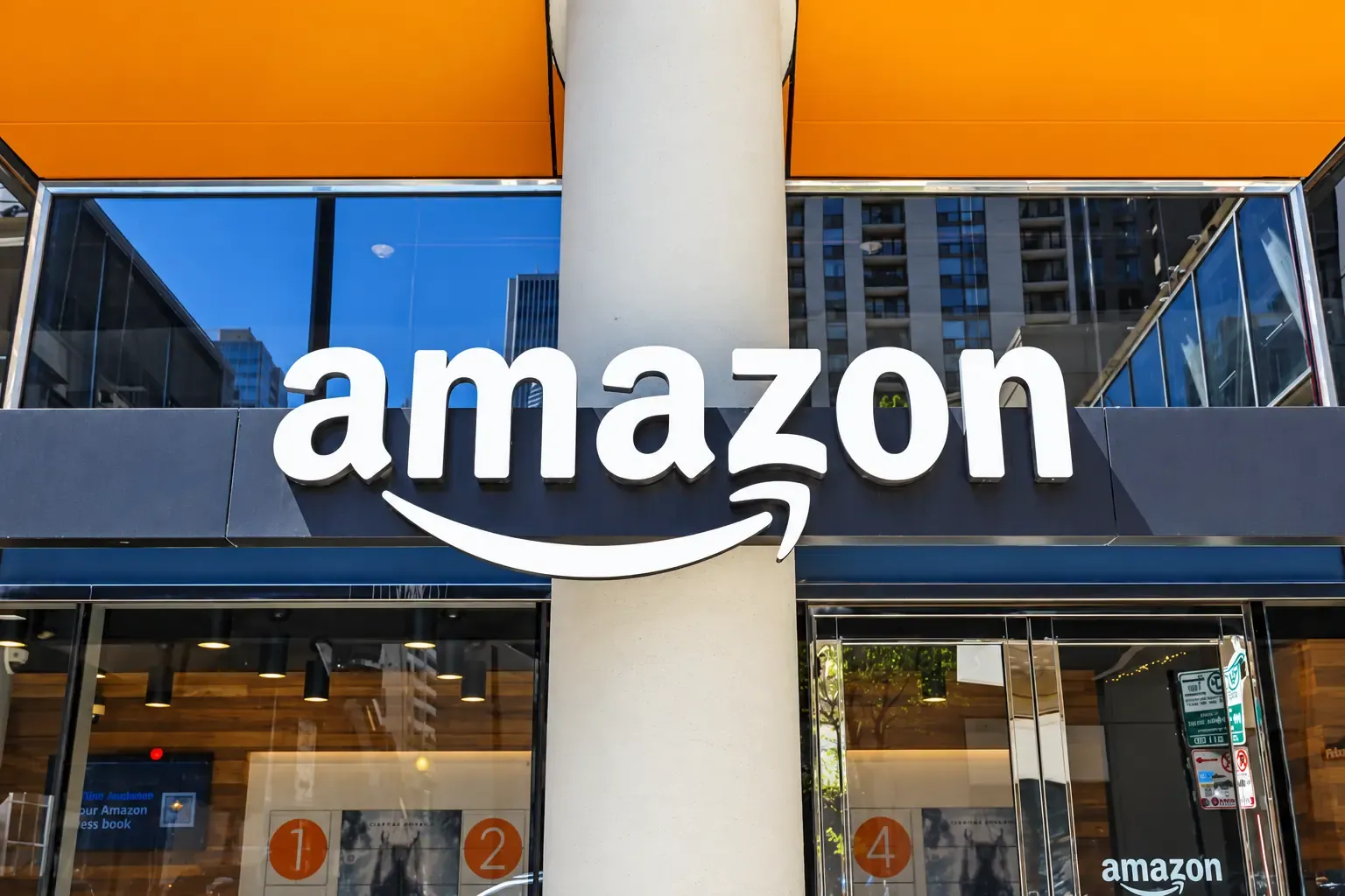 Amazon and Qualcomm Announce Next-Generation AI Data Center Collaboration