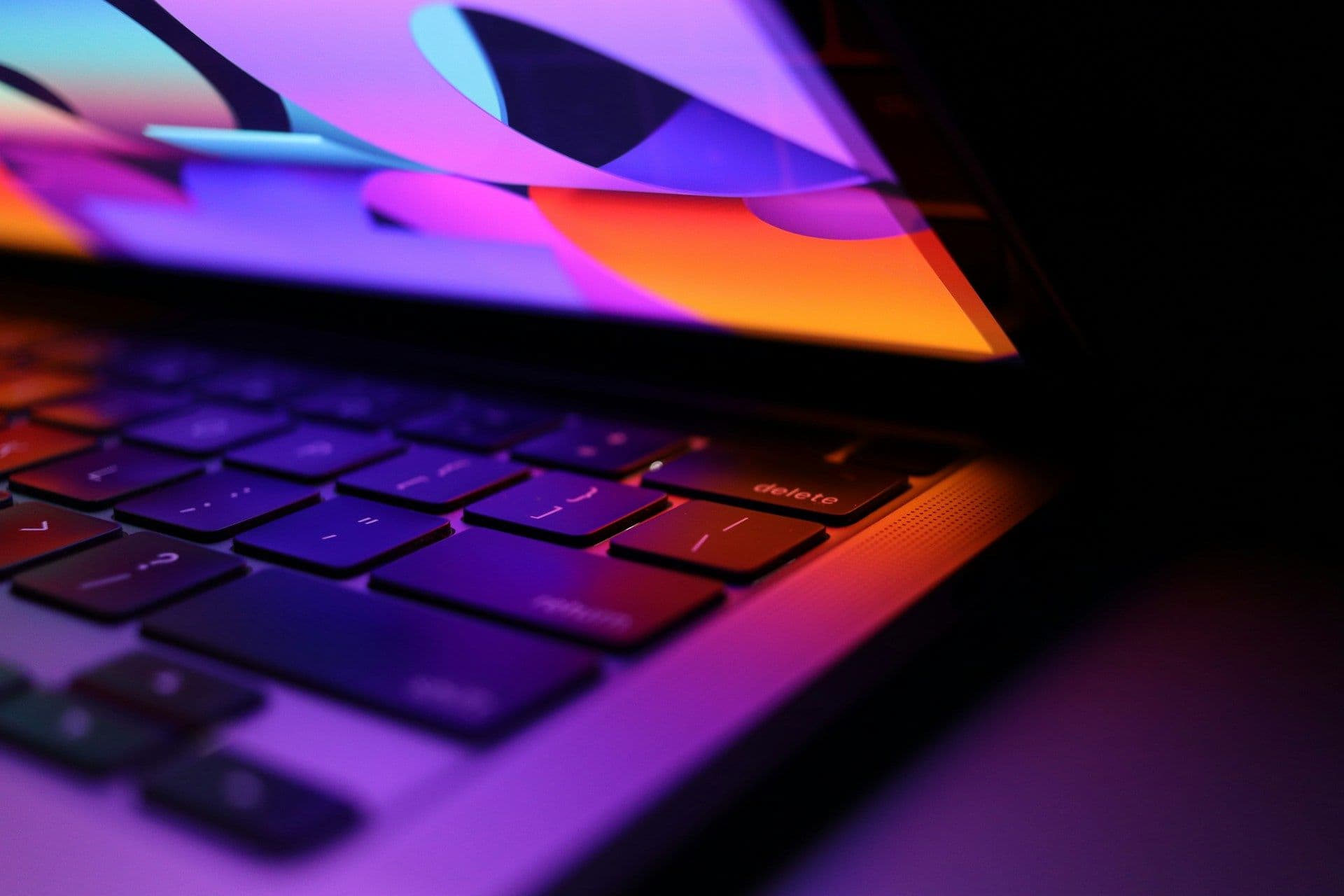 Apple’s Rumored ‘MacBook Ultra’ Signals a New Push into Premium Computing